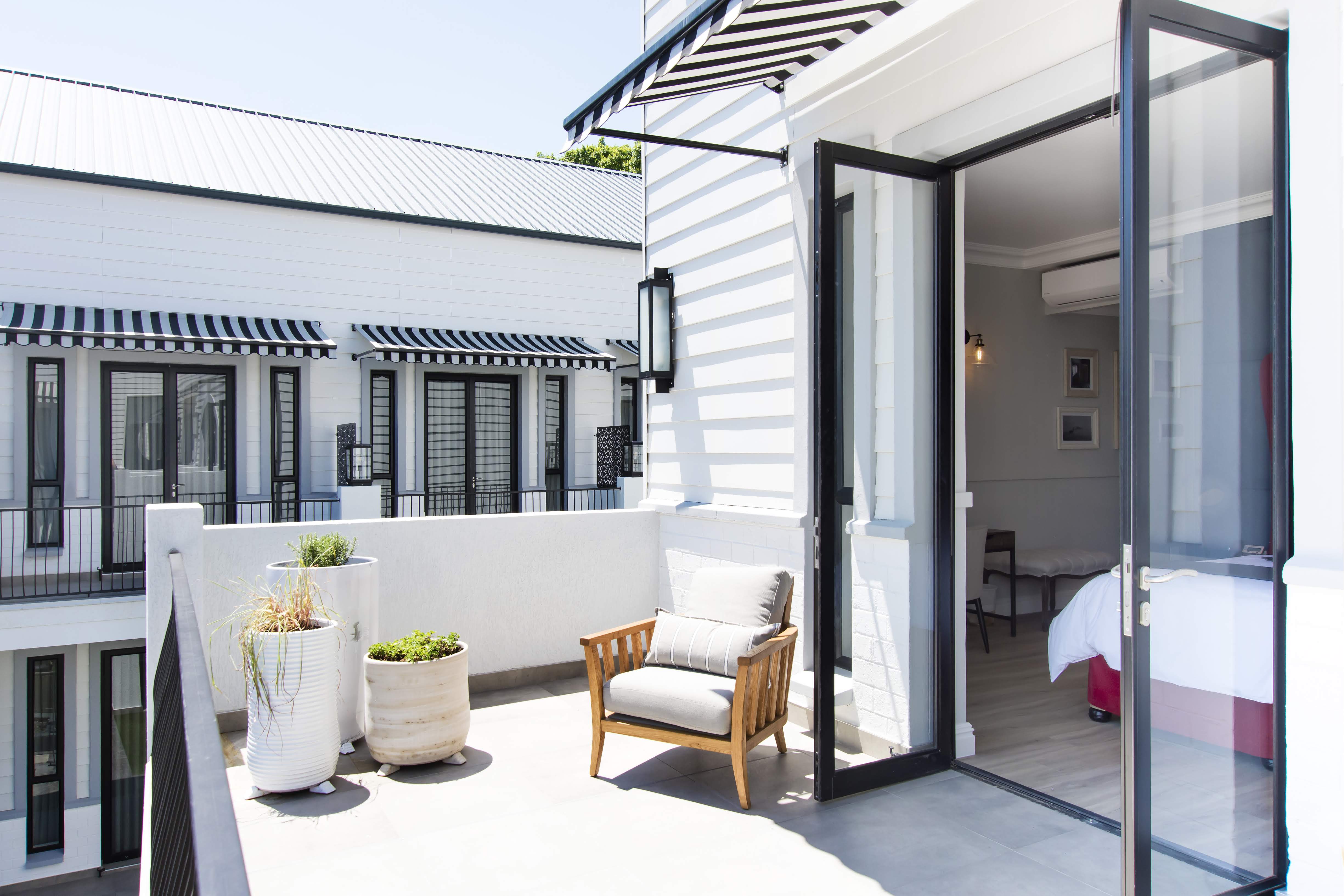 Superior upper level room 