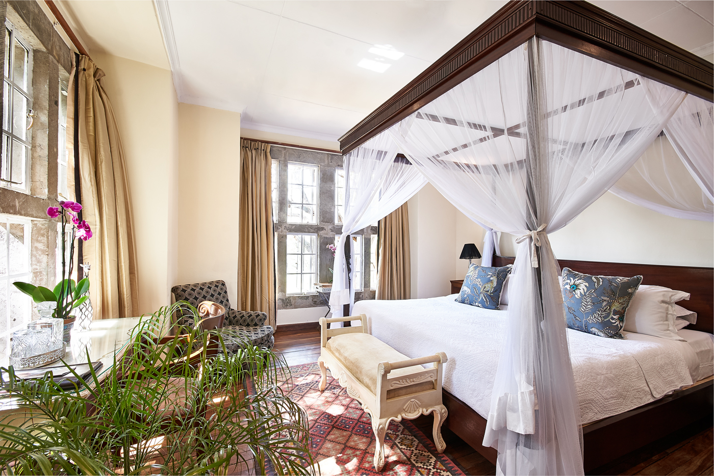 ARLENE SUPERIOR ROOM