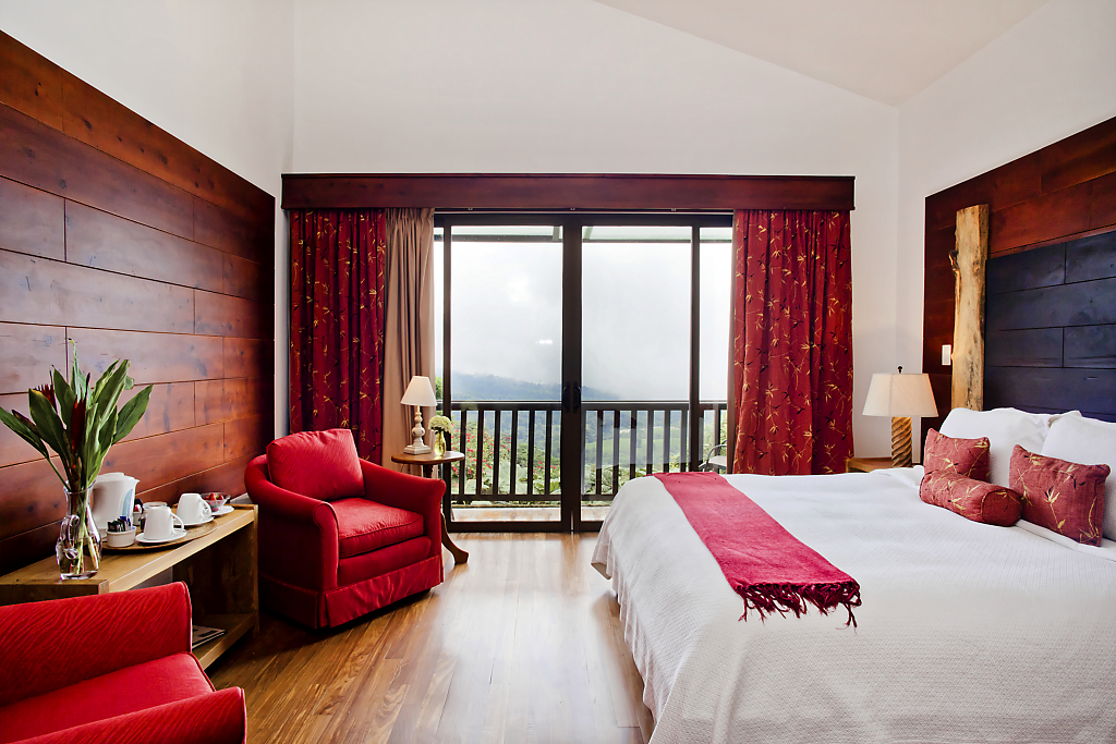 Lodge Room Volcano View Oriole